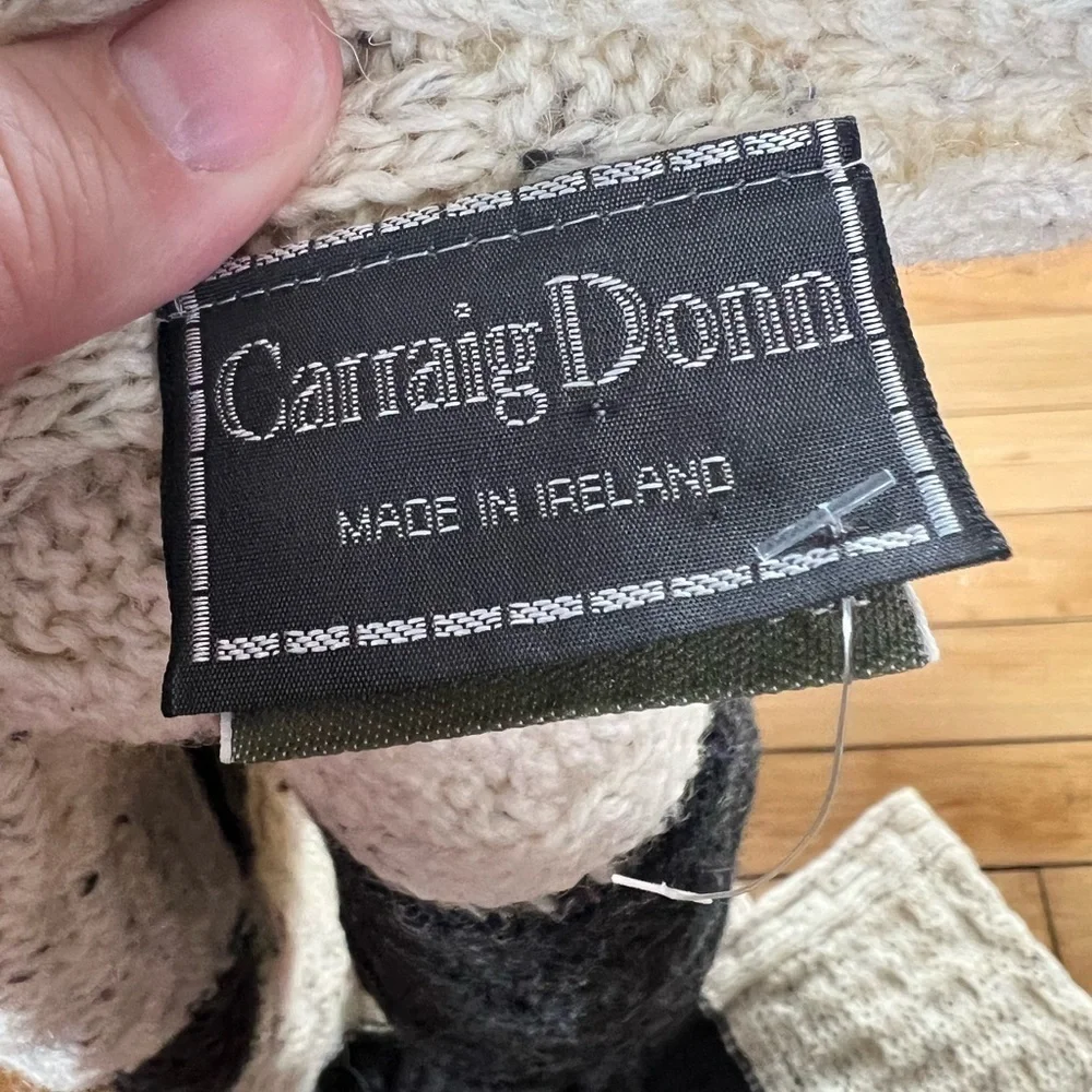 Carraig Donn Made in Ireland pure wool checkered‎ scarf